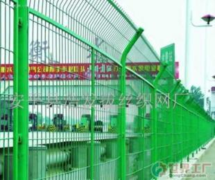 批發各類安全防護網 廣州篩網、安平絲網、石籠網、壓花網、護欄網浸塑網詳解